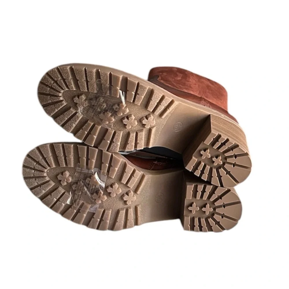 Universal Thread Cognac Brown Faux Fur Lined Block Heel Boots – 9.5 BNIB